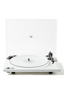 U-TURN AUDIO ORBIT 2 PLUS TURNTABLE WITH ORTOFON OM 5E CARTRIDGE 