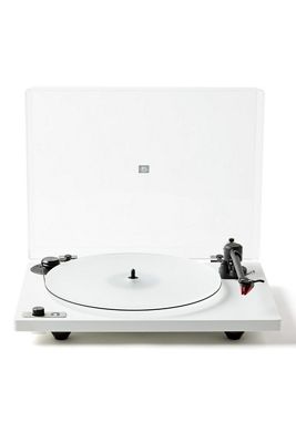U-Turn Audio Orbit 2 Special Turntable with Ortofon 2M Red Cartridge (Oak)