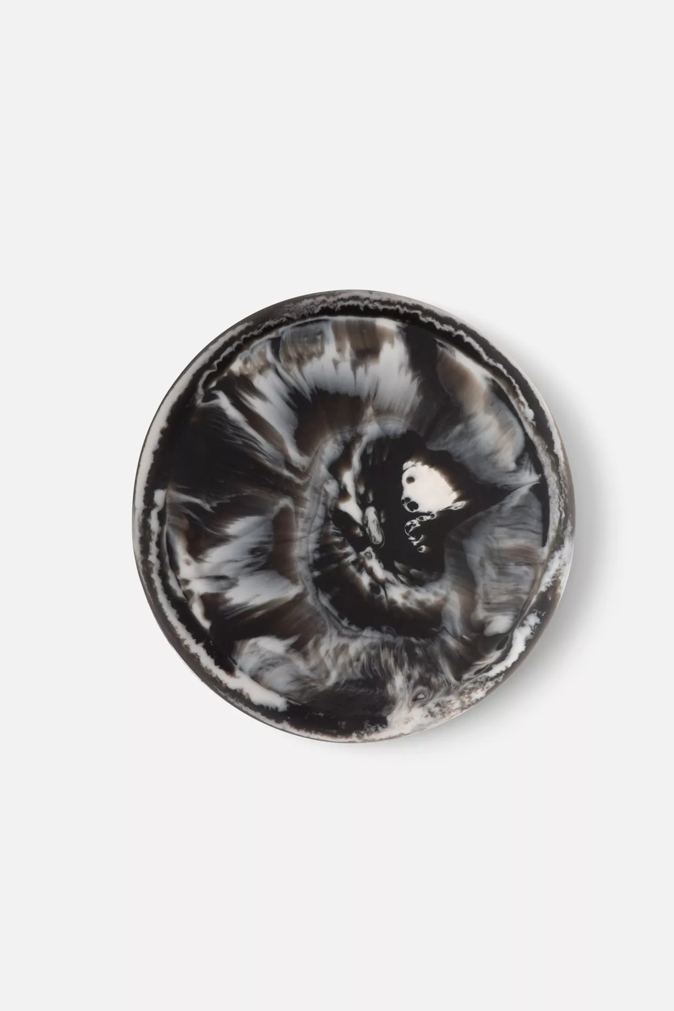 Blue Pheasant Hugo Large Resin Serving Bowl - thumbnail 5