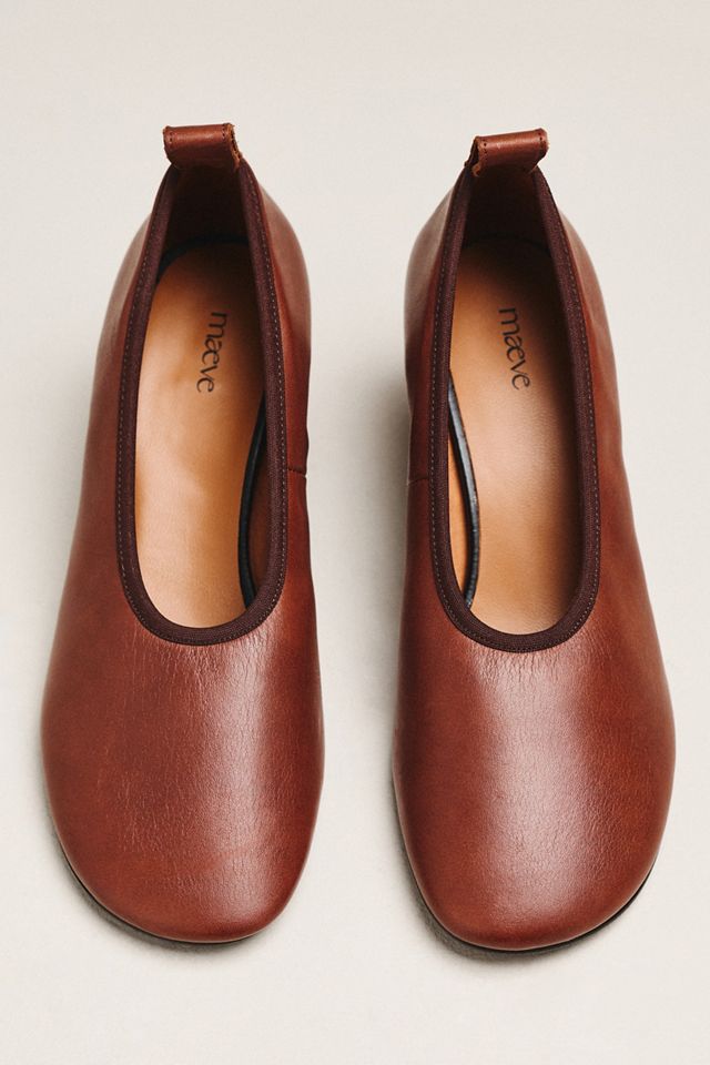 Glove Round-Toe Pumps #1