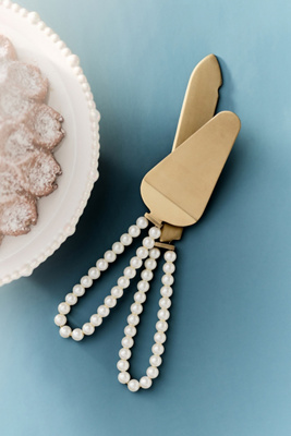 Perla Cake Serve Set - Anthropologie