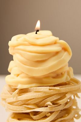 Found Notes Fruity Vanilla & Dark Plum Boxed Candle