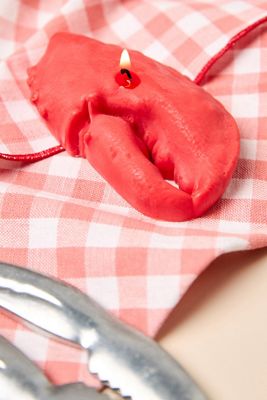 Nata Lobster Claw Shaped Wax Candle