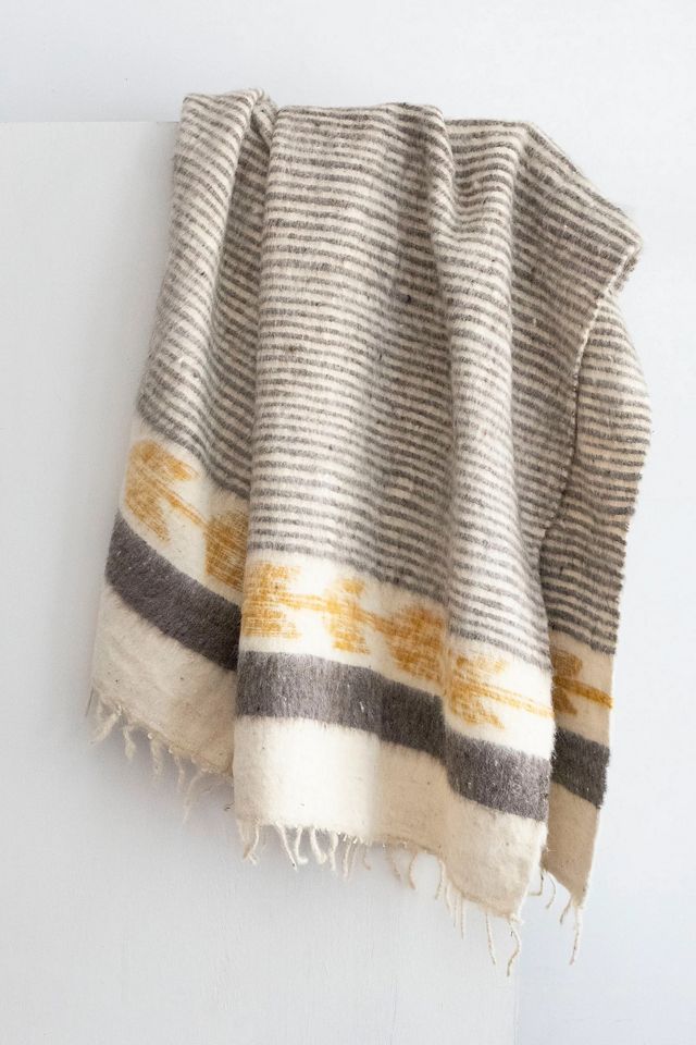 Jitana Selene Momo Blanket #1