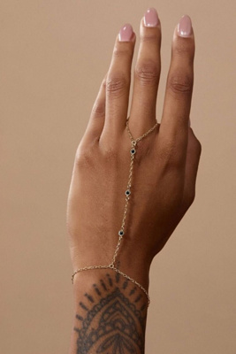 Set & Stones Cyrus Hand Chain In Gold