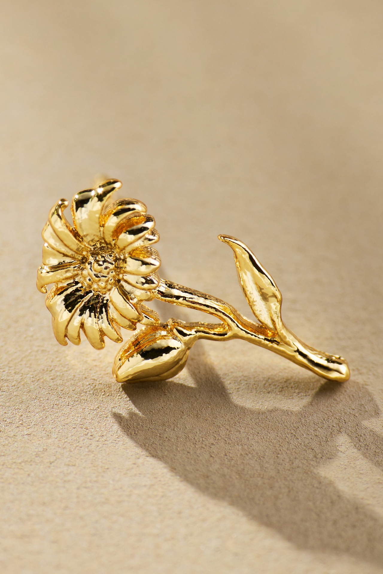 Set & Stones Daisy Stud Earrings