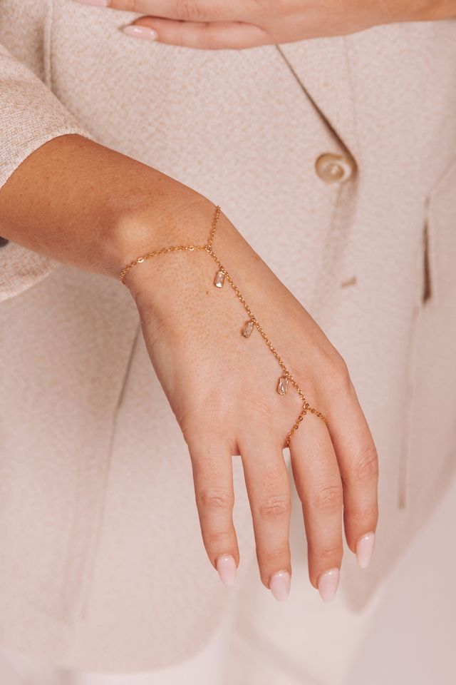 Set & Stones Aspen Hand Chain #2