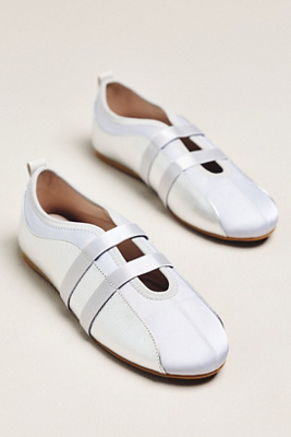 Intentionally Blank Sporty Ballet Sneakers In White