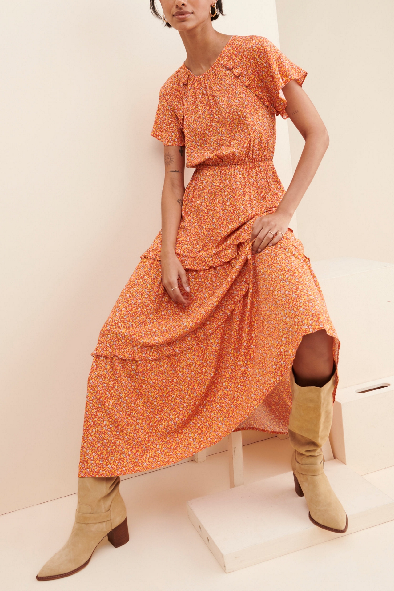 en elly Floral Midi Dress