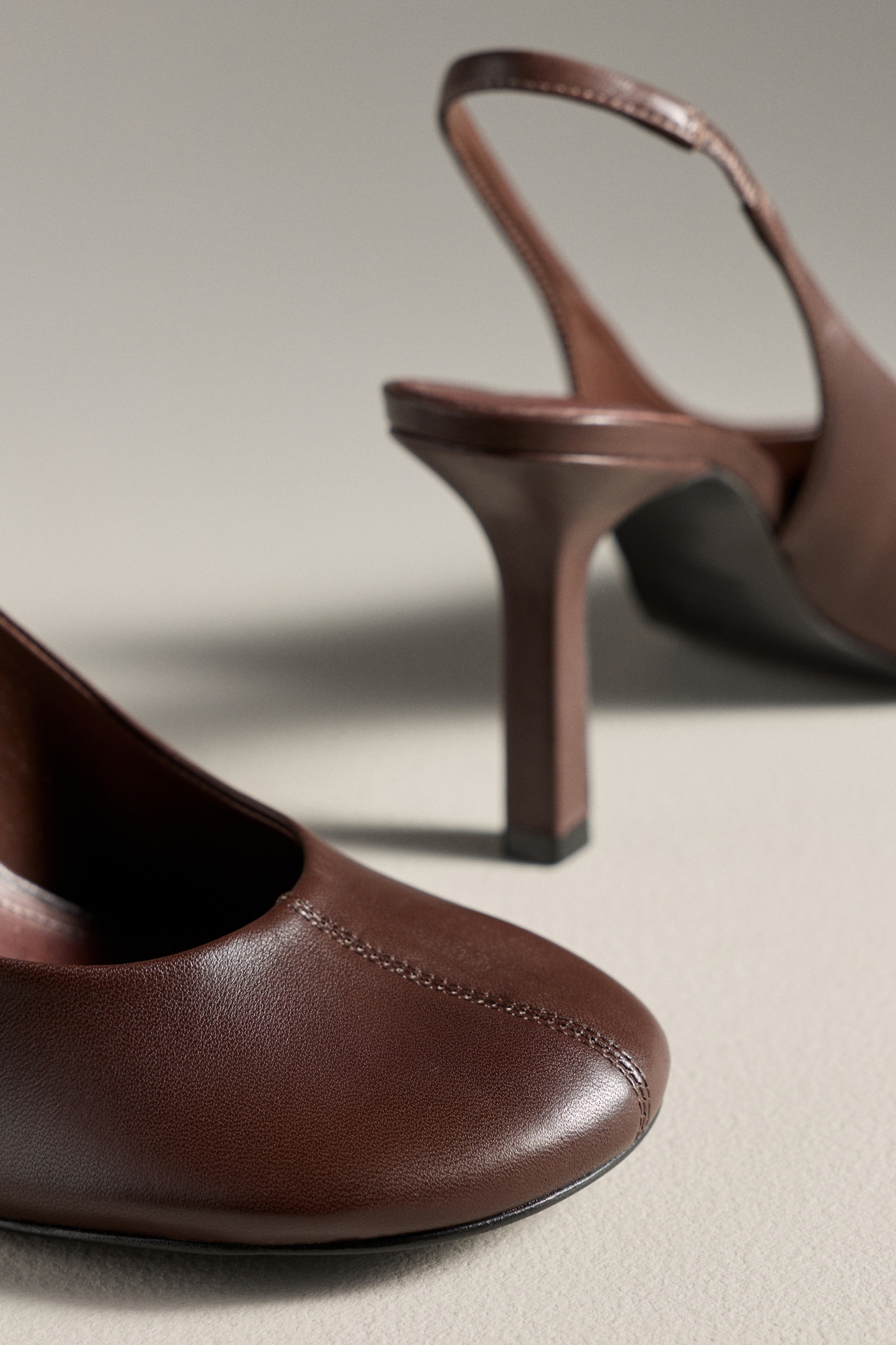 Schutz Brigitte Slingback High-Heel Pumps