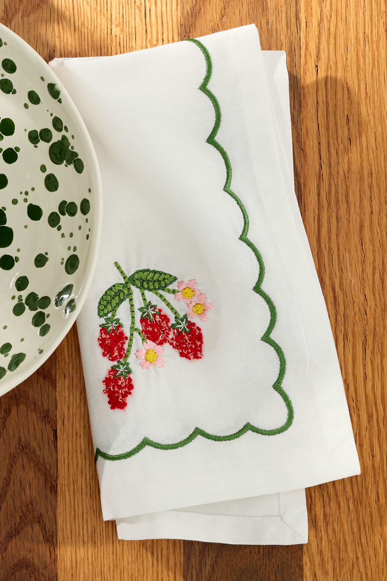 Berry Embroidered Cotton Napkins, Set of 4 - White, Set Of 4