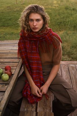 Maeve Gebürsteter Schal