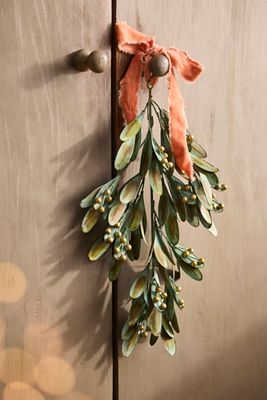 Mistletoe Iron Swag