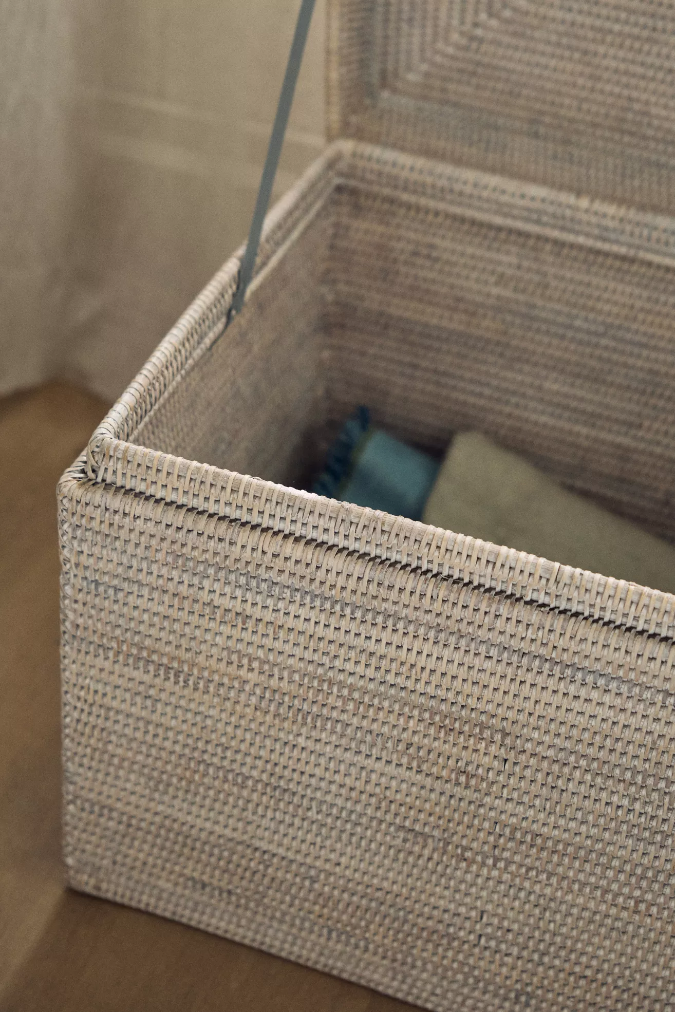 Handwoven Rattan Rectangular Hinged Trunk - thumbnail 2