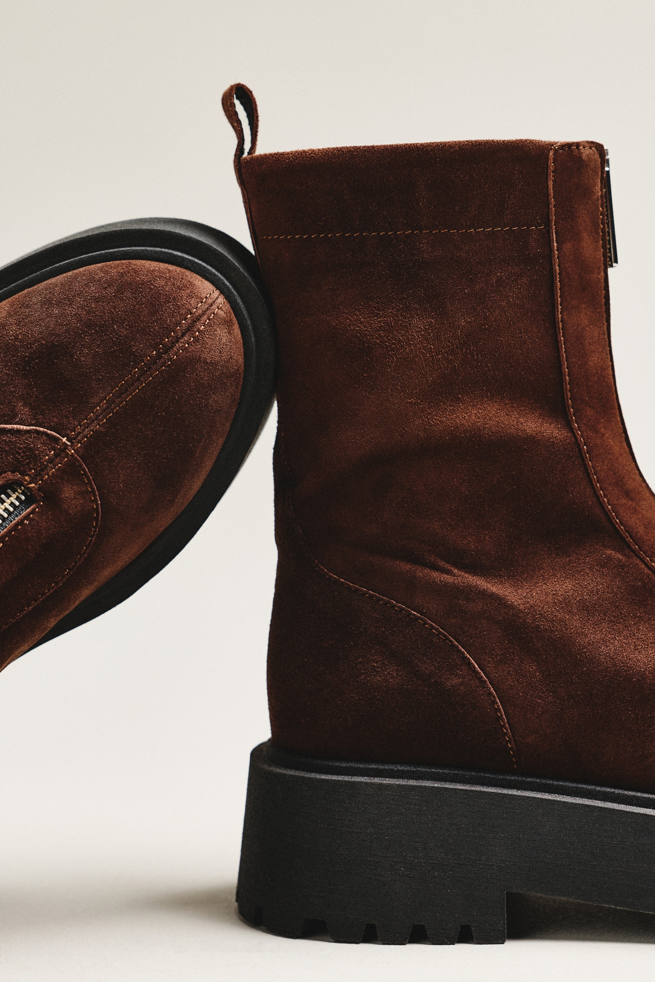 Flattered Alma Chelsea Boots