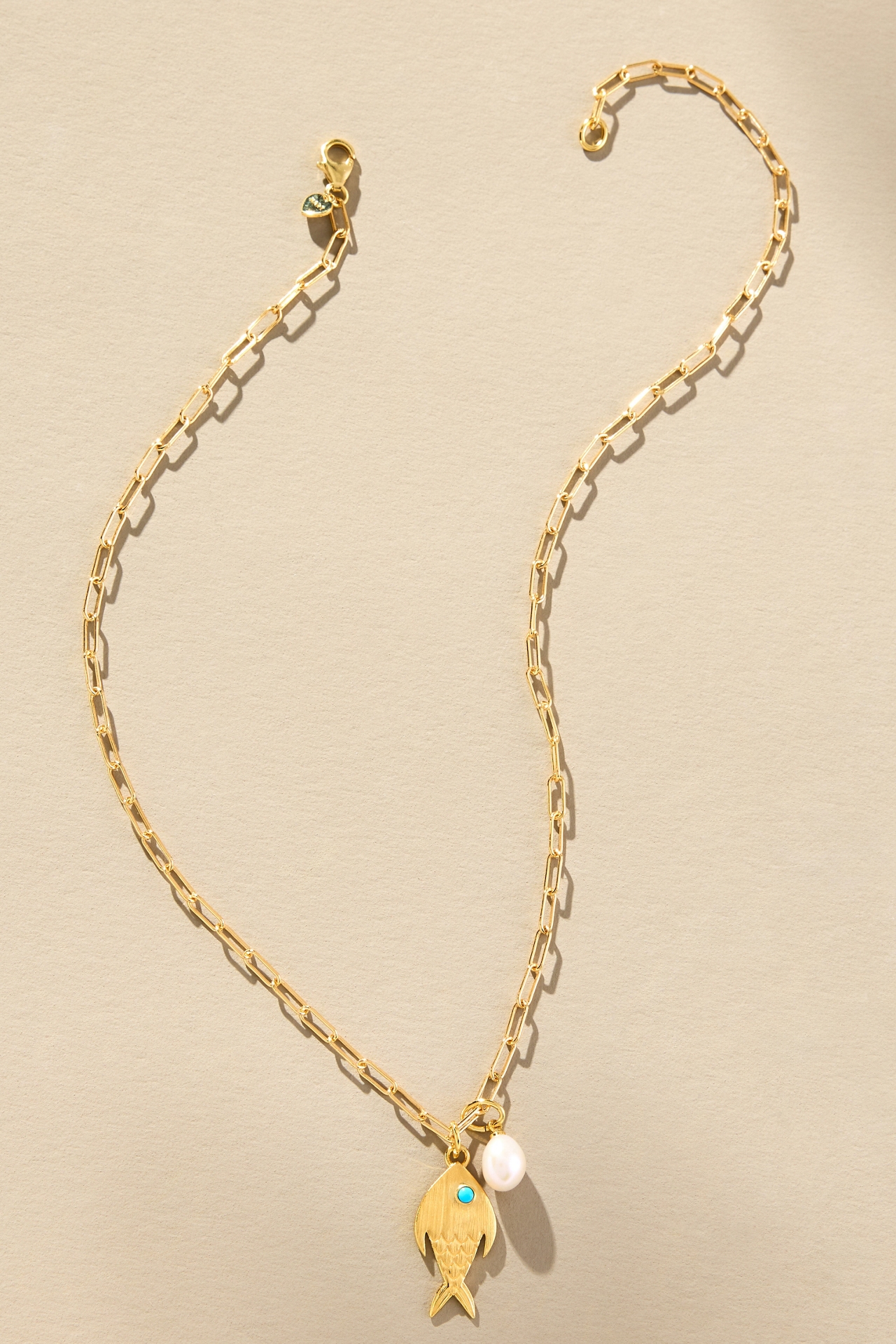 Hart Fish Charm Cloud Pearl Necklace