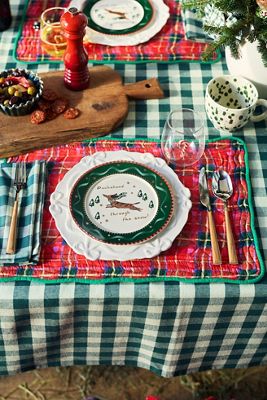 Caroline Stoneware Holiday Dessert Plate