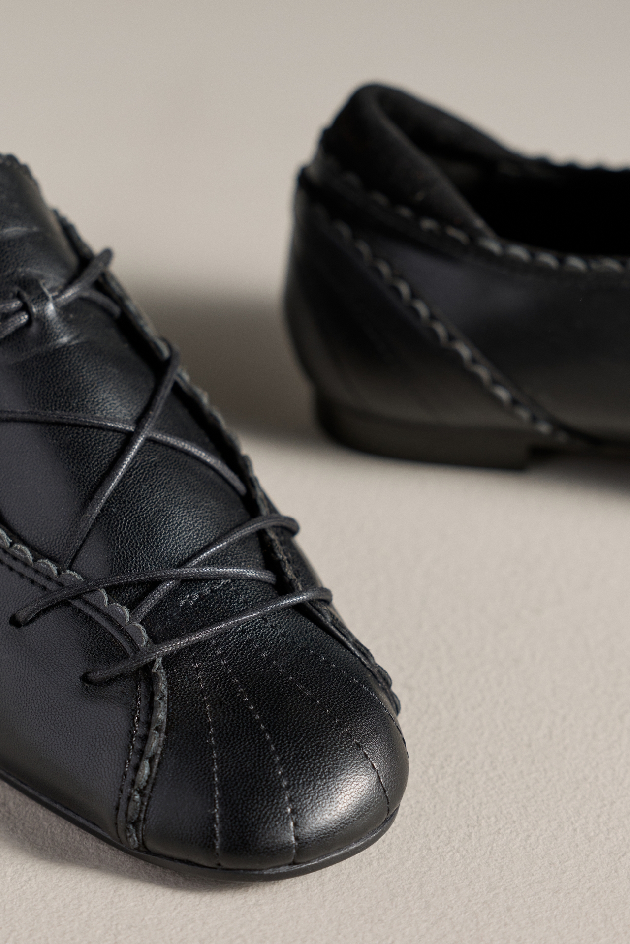 Reike Nen Tie-Up Ballet Flats