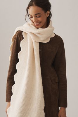 Maeve Scallop Scarf