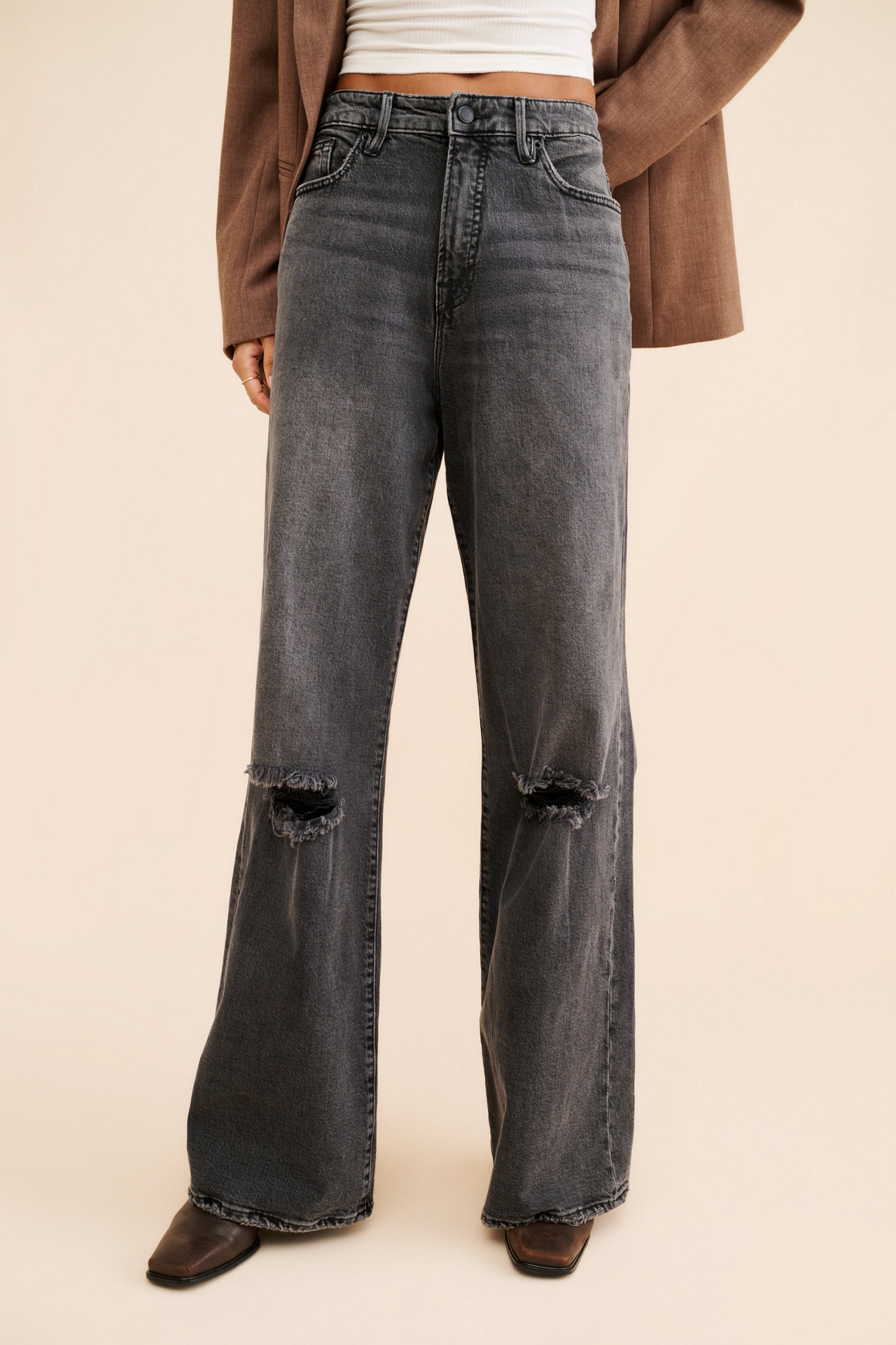Good American Ease Relaxed Distressed Jeans
