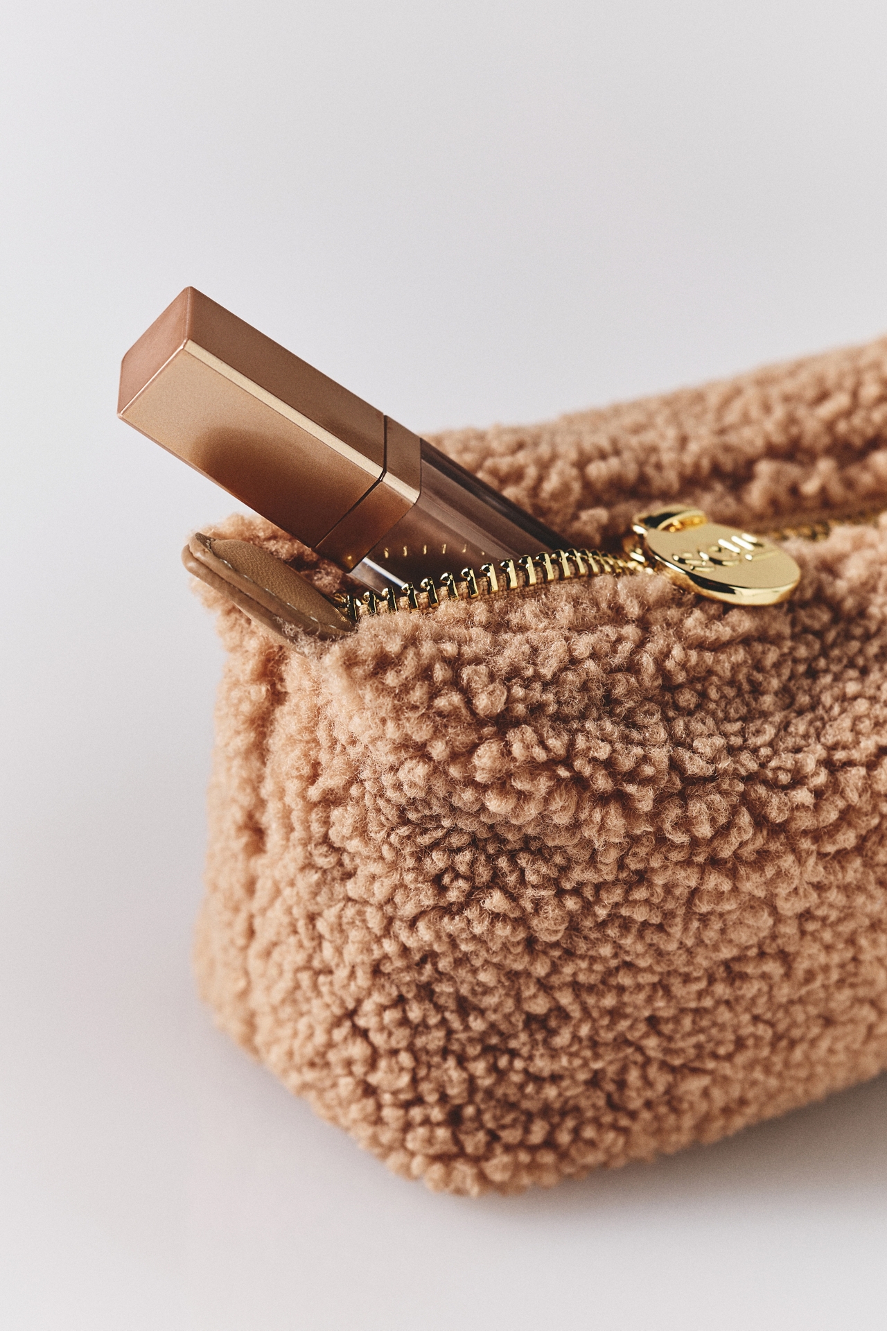 Stoney Clover Lane Cozy Pouchette