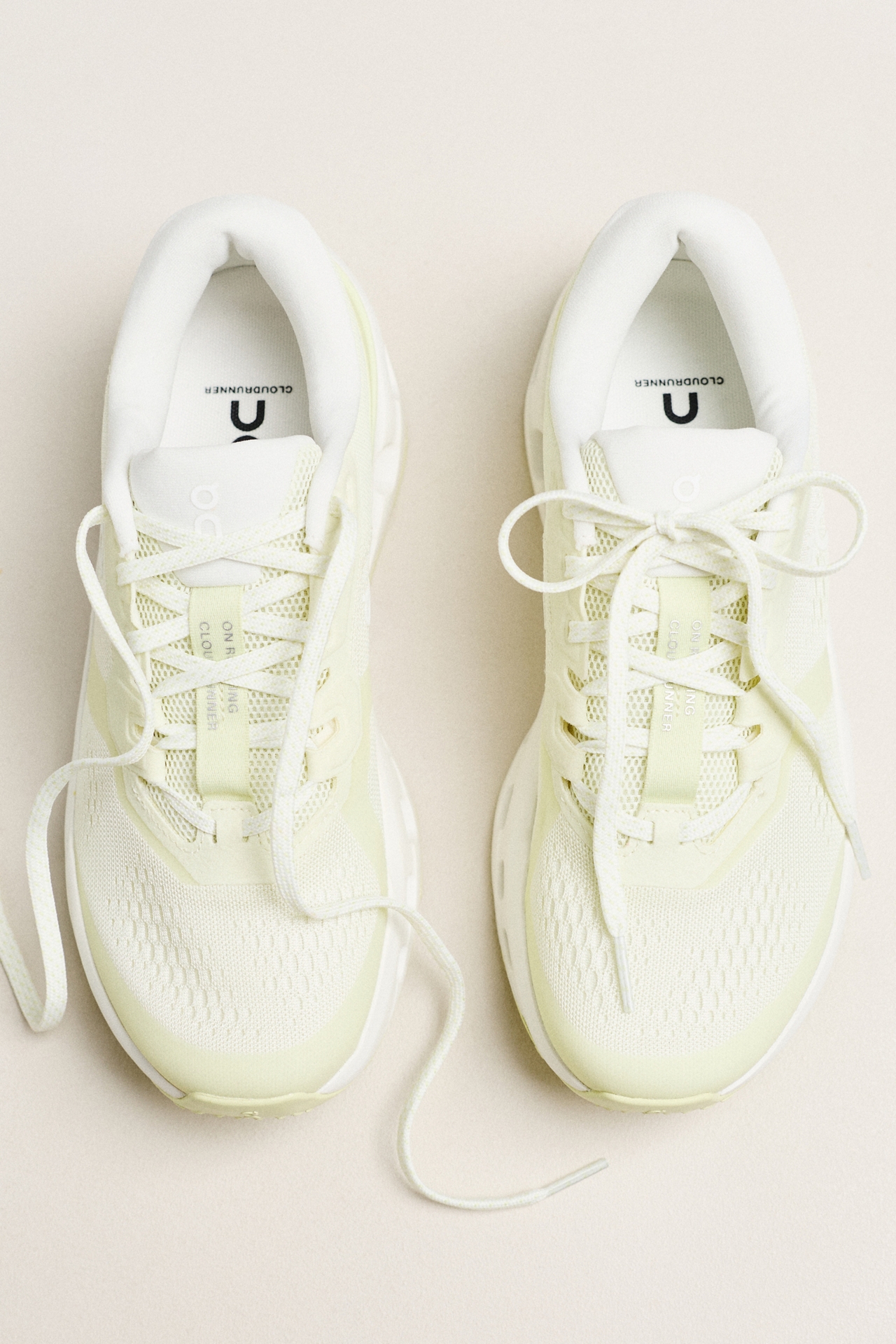 On Cloud Cloudrunner 3 Sneakers