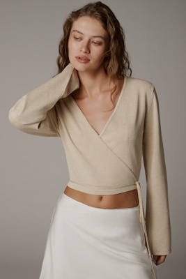 Flat White Shimmered Kimono Top In Neutral