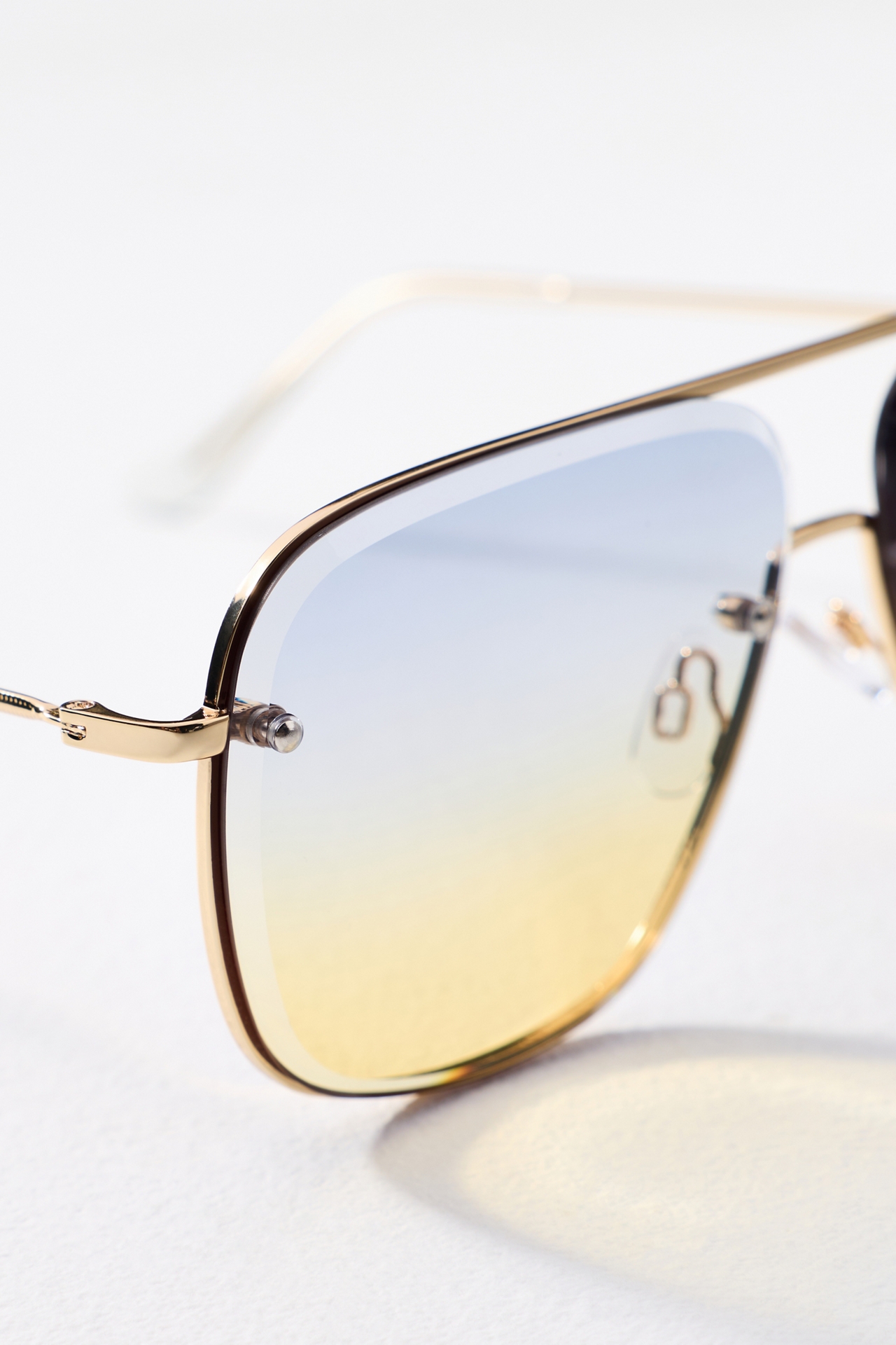 Elite Eyewear Aviator Sunglasses