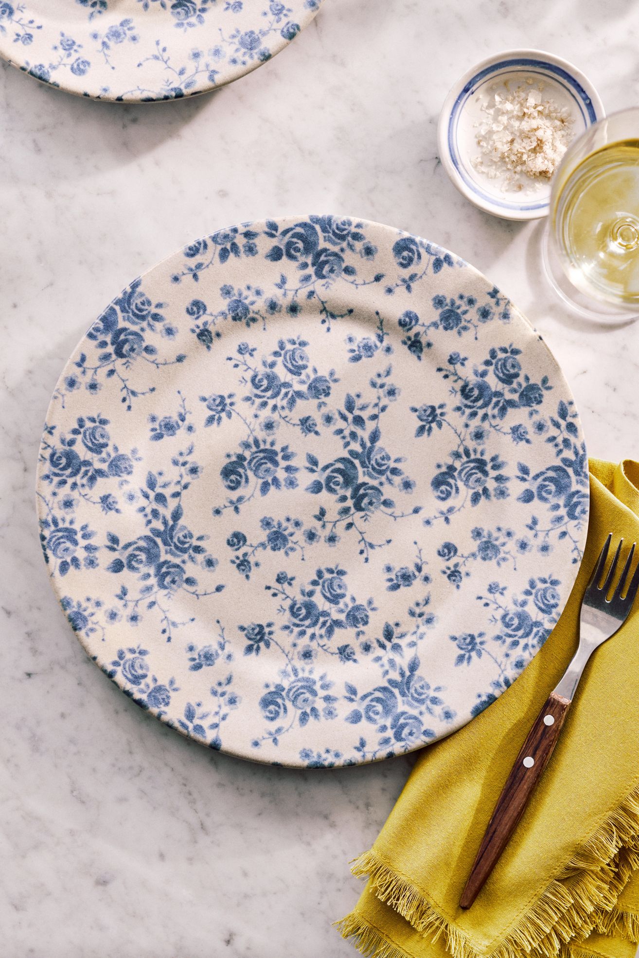 Dorothy Portuguese Fine Stoneware Dinner Plates, Set of 4 - Wedgewood Blue, Set Of 4