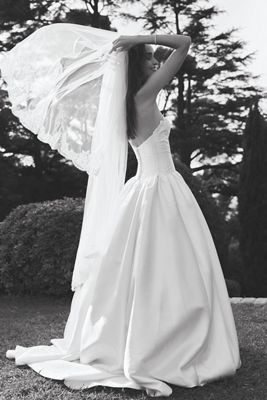 Watters Angelique Lace Chapel Veil