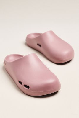 Bombas Friday Lightweight Comfort Cushion Clogs