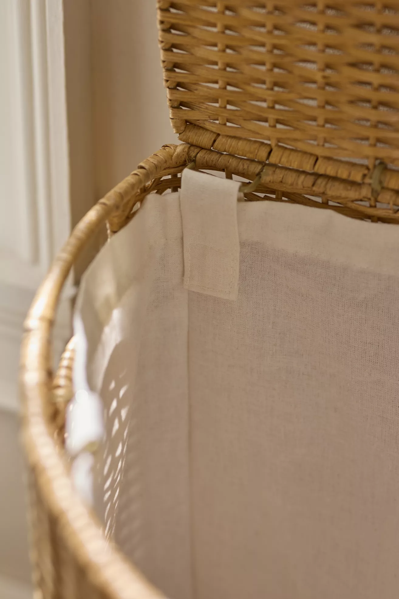 Wicker Half Moon Hamper - thumbnail 2