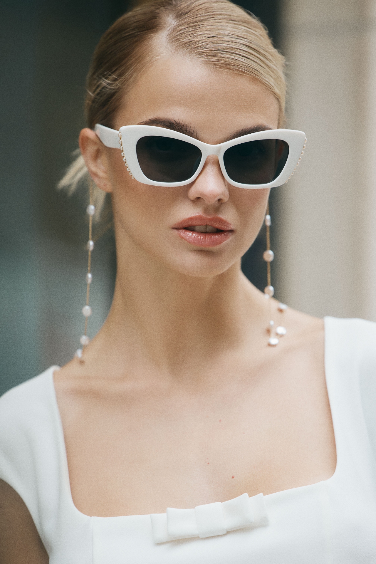 Ettika Mermaid Coin Pearls Eyeglass Chain