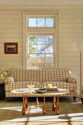 Willoughby Tess Two-Cushion Sofa