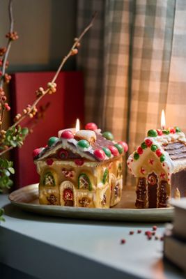 Gingerbread House Candle