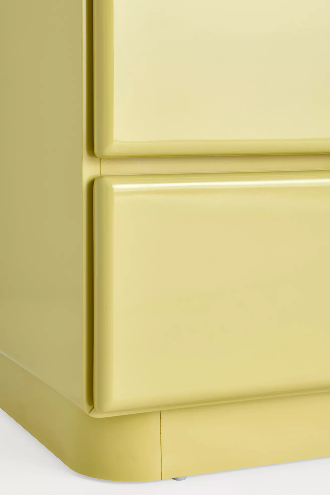 Wright Lacquer Six-Drawer Dresser - thumbnail 10