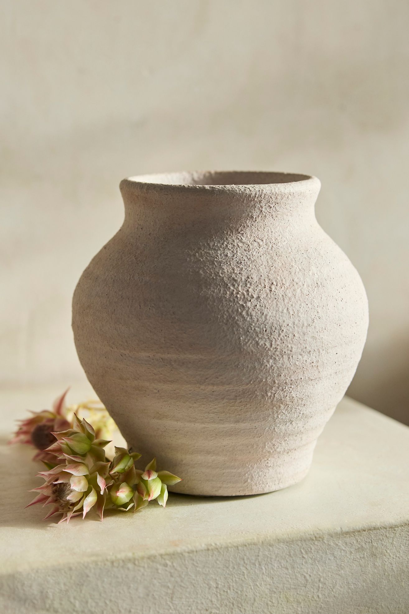 Raven Terracotta Vase - Off-White