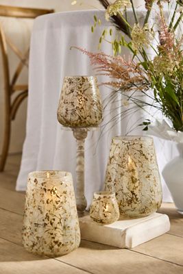 Ceramic Geranium Leaf Cake Stand | Terrain