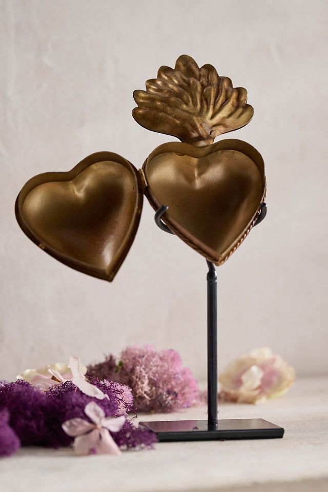 Brass Heart Curio + Stand | Terrain