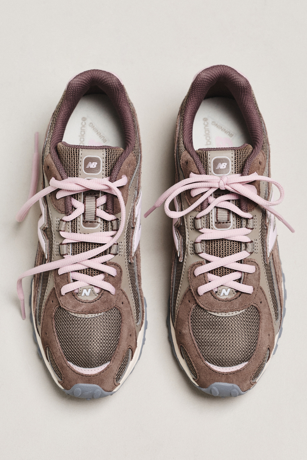 New Balance 204L Sneakers