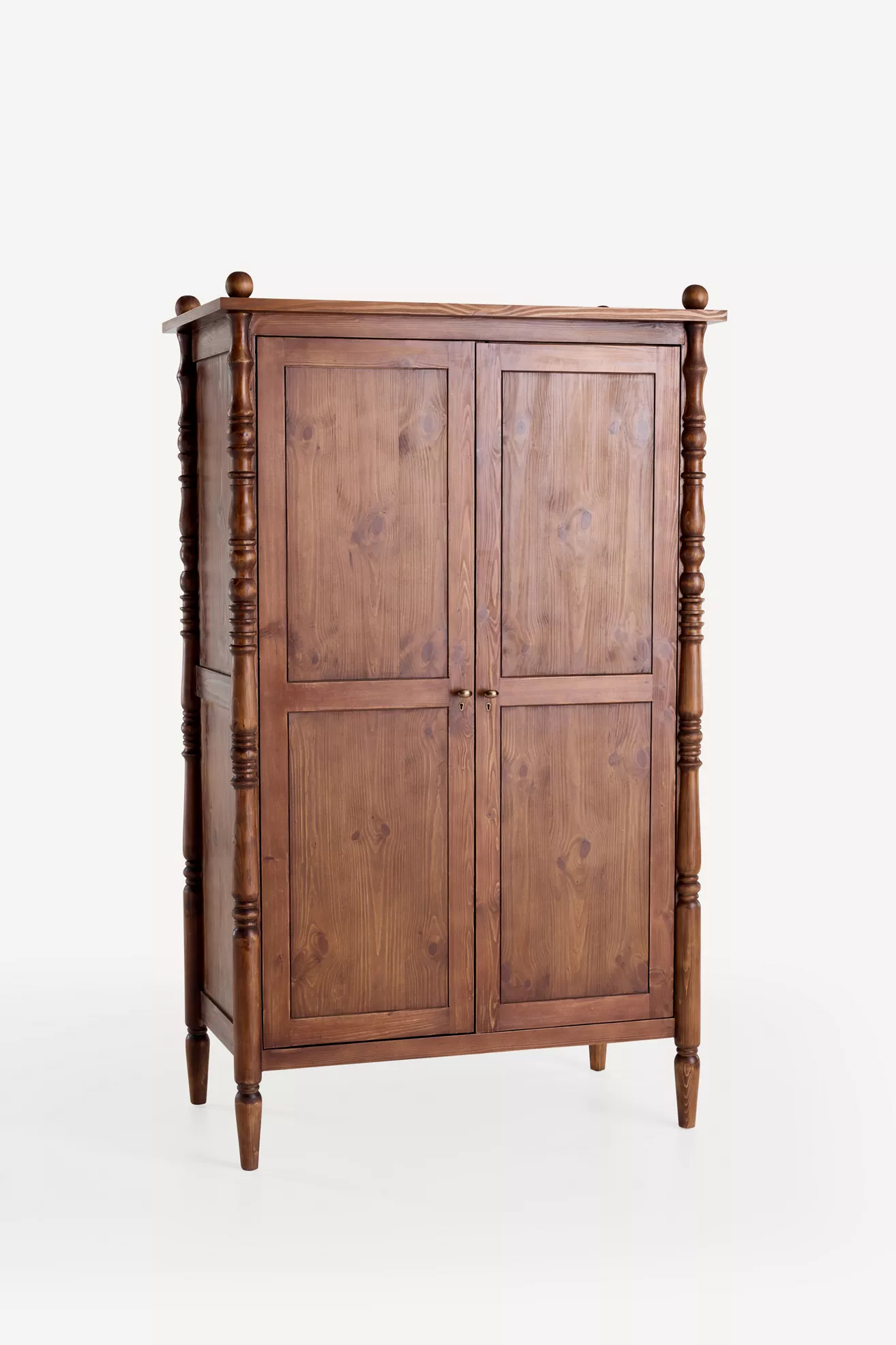 Spindle Armoire - thumbnail 3