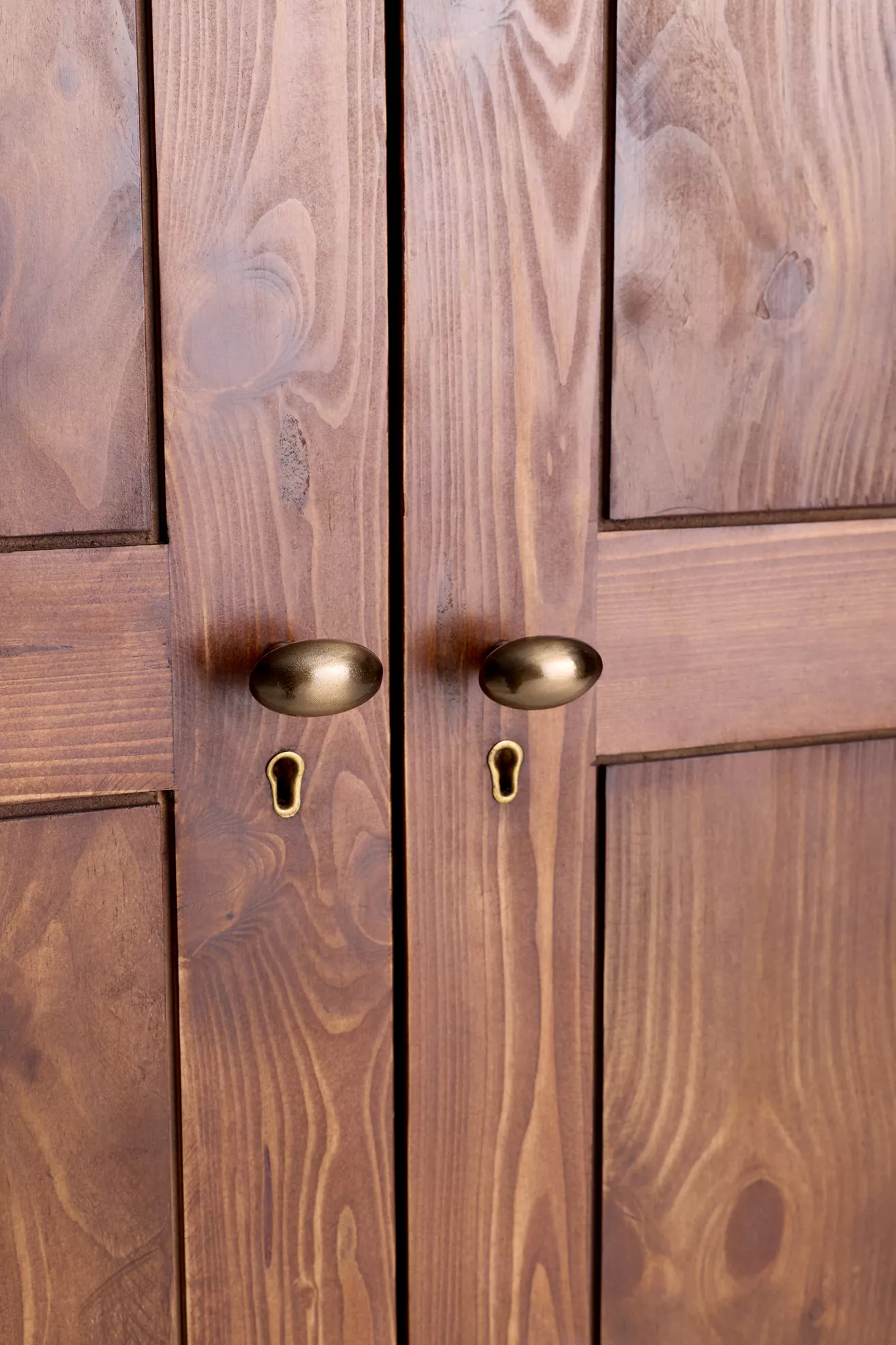 Spindle Armoire - thumbnail 6