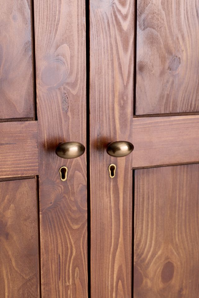 Spindle Armoire #5