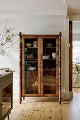 Spindle Hutch