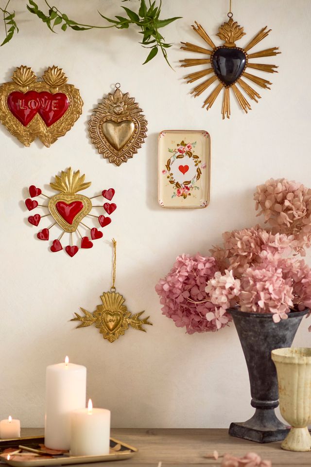 Burnished Heart Medallion, Crimson Rays #1