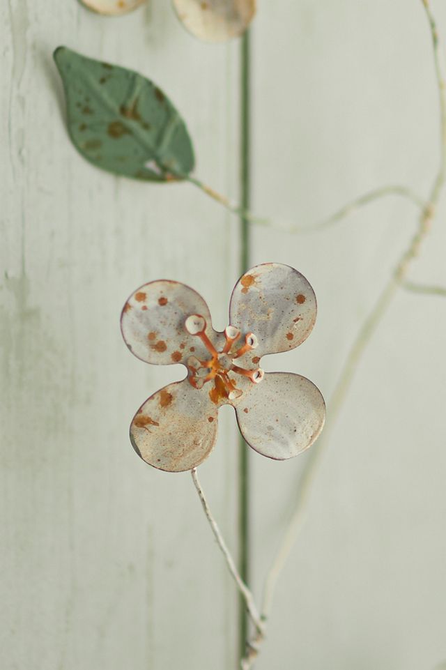 Dogwood Iron Garland #1