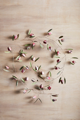 Terrain Tulip Iron Garland