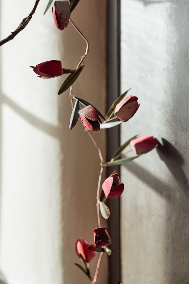 Tulip Iron Garland #4
