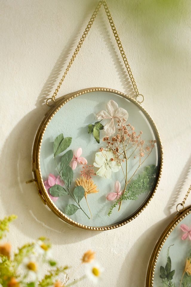 Filigree Circle Frame #1