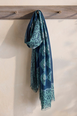 Elizabeth Gillett Diamond Floral Cotton Scarf In Blue